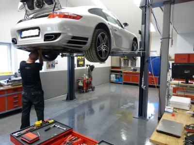 Porsche 997 Turbo Avgassystem utbyte till Cargraphic sportsystem.