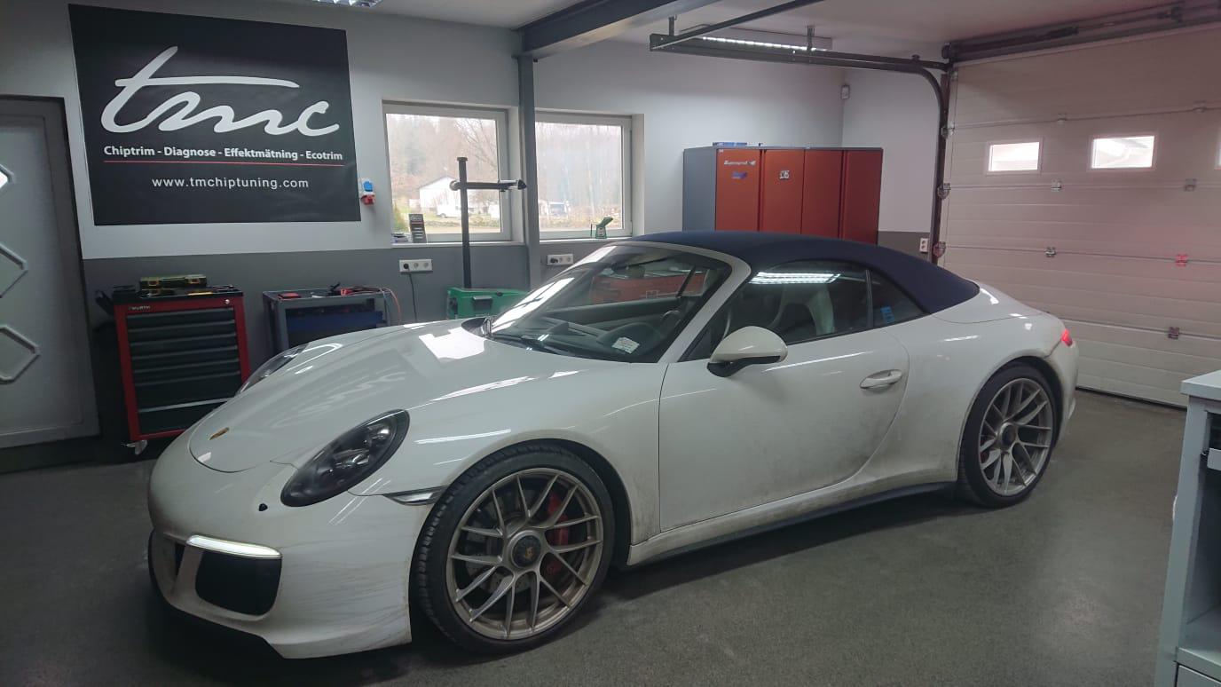 Läs mer om artikeln Porsche 991.2 Carrera 4s + 80 HP / 120 NM