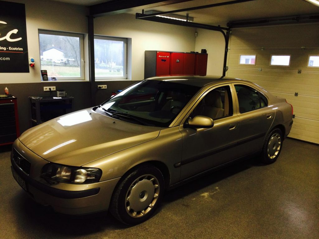 Volvo S60 - 2,4T 200HP + 50 HP / 120 Nm